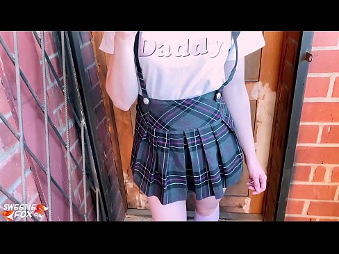 ❤️ Schoolgirl Sucks tagħha Dick profondament u fucks minflok klassijiet. ️ Video tal-ħakk f'mt.com-milf-300.ru