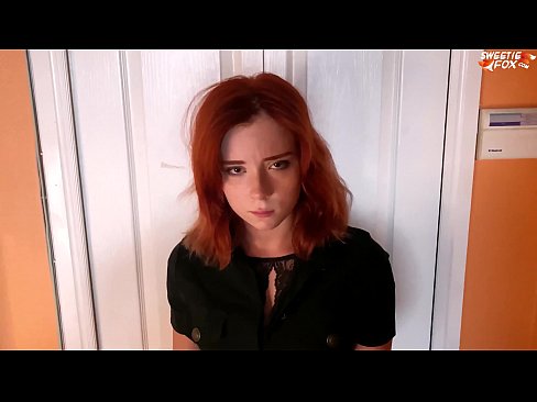 ❤️ Gwardja tas-Sigurtà Ikkastigat lil Pretty Woman għal Serq ta' Ħanut - Cum F'Ħalq ️ Video tal-ħakk f'mt.com-milf-300.ru